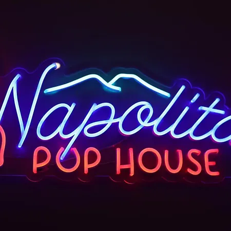 ベッド・アンド・ブレックファスト Napolitan Pop House