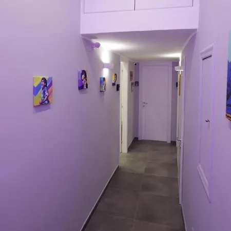 Napolitan Pop House 3*