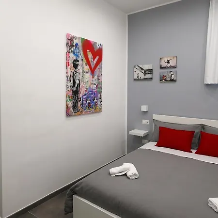 فندق مبيت وإفطار Napolitan Pop House 3*