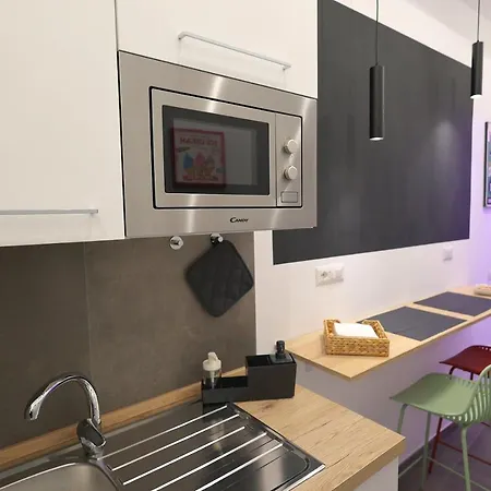 فندق مبيت وإفطار Napolitan Pop House